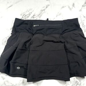 SOLD lululemon pace rival skirt (black)